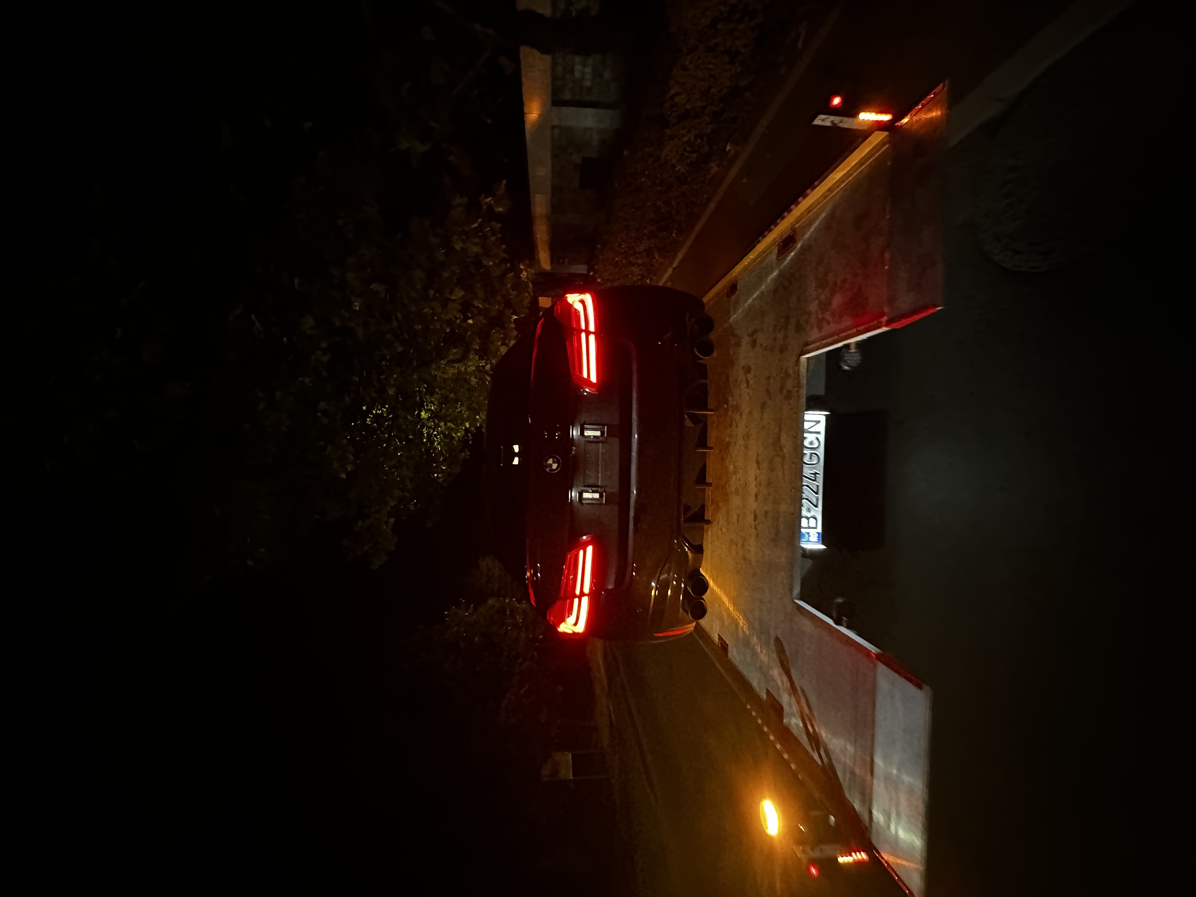 Intervenție rutieră pe timp de noapte — GCN Tractări Auto