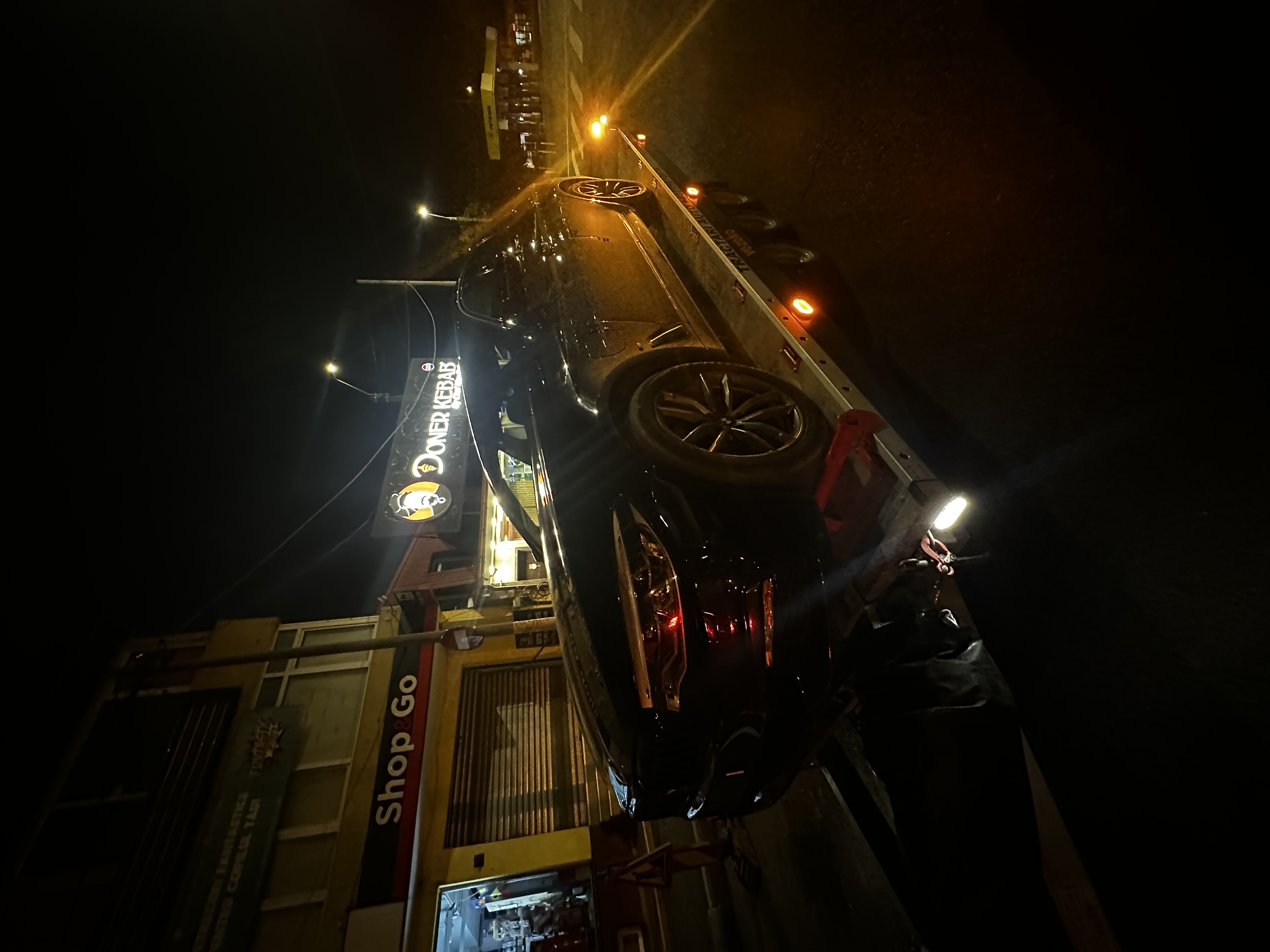Transport auto pe timp de noapte — GCN Tractări Auto